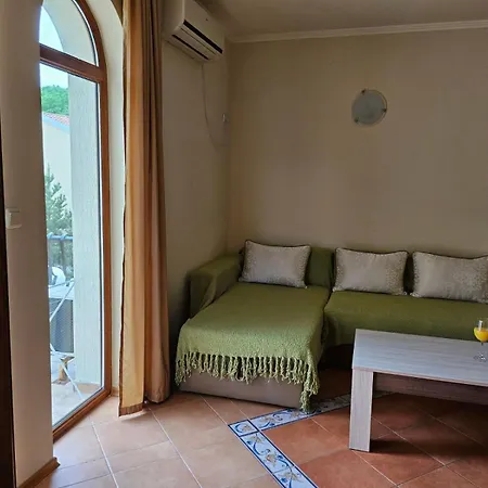 романа елените Appartement Burgas Stad