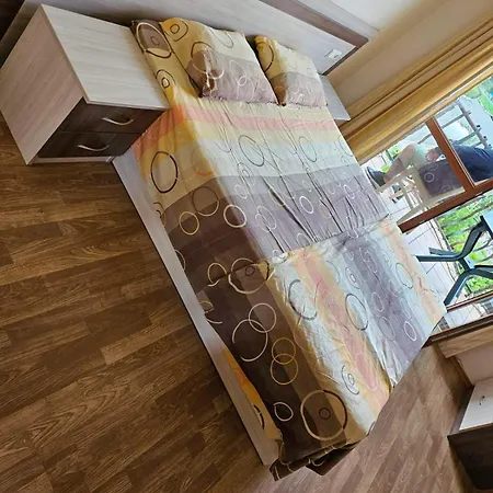 романа елените Apartmán Burgas City
